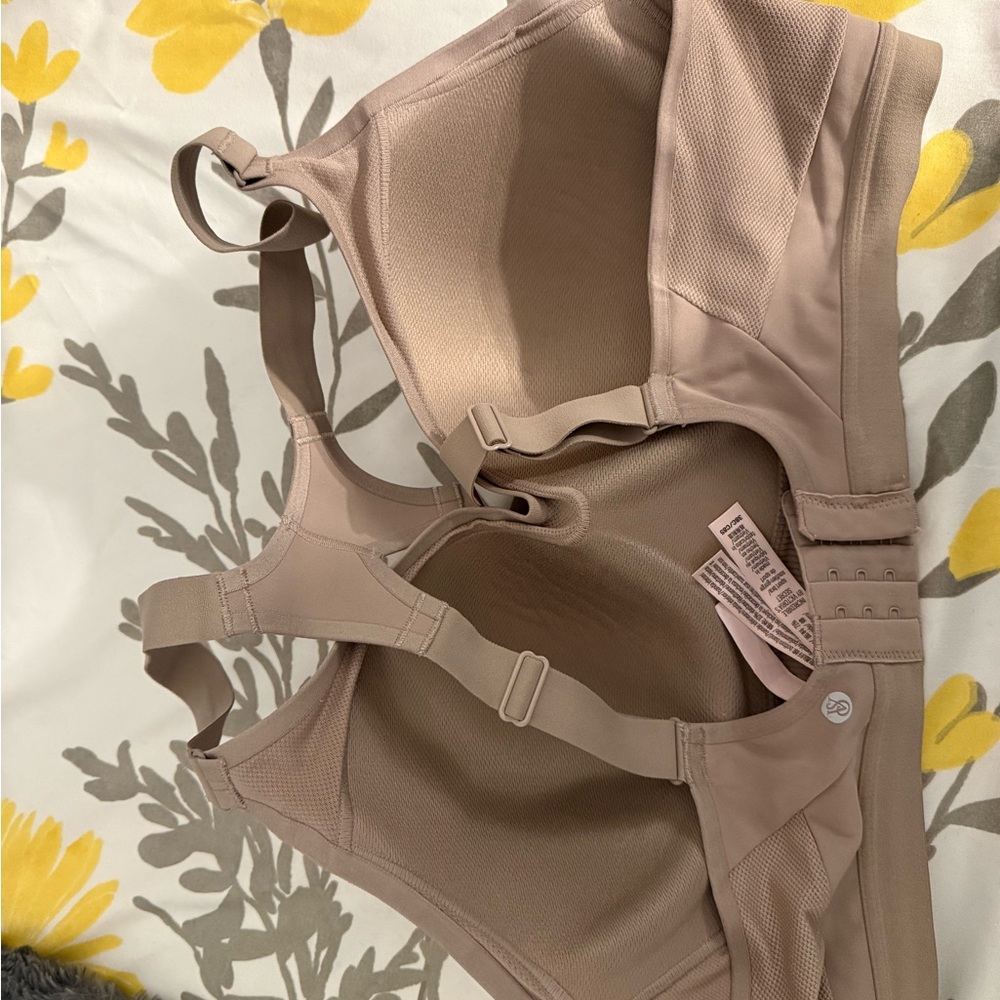 5 Victoria’s Secret Bras - Assorted Styles - Picture 11 of 11